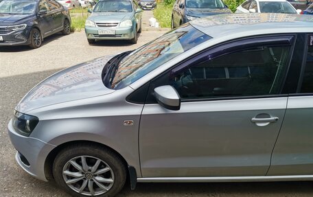 Volkswagen Polo VI (EU Market), 2013 год, 950 000 рублей, 3 фотография