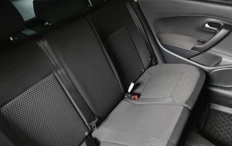 Volkswagen Polo VI (EU Market), 2013 год, 950 000 рублей, 14 фотография