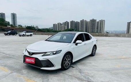 Toyota Camry, 2022 год, 2 350 000 рублей, 1 фотография