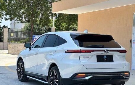 Toyota Venza, 2022 год, 2 890 000 рублей, 4 фотография