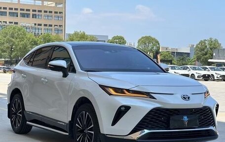 Toyota Venza, 2022 год, 2 890 000 рублей, 3 фотография