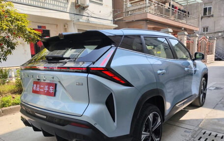 Geely Atlas, 2023 год, 1 915 000 рублей, 4 фотография