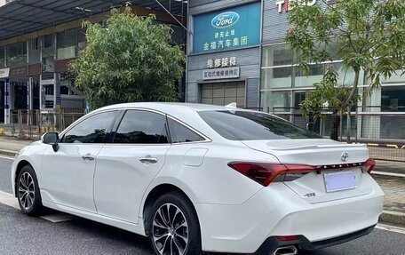 Toyota Avalon, 2023 год, 3 100 000 рублей, 2 фотография