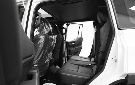 Toyota Land Cruiser Prado, 2024 год, 8 890 000 рублей, 9 фотография