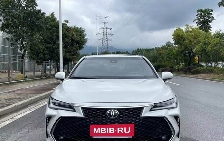 Toyota Avalon, 2023 год, 3 100 000 рублей, 6 фотография