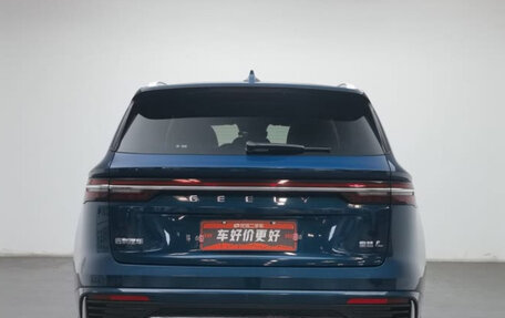 Geely Atlas, 2023 год, 1 900 000 рублей, 4 фотография