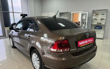 Volkswagen Polo VI (EU Market), 2017 год, 649 000 рублей, 3 фотография
