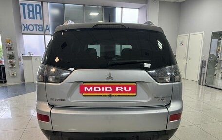 Mitsubishi Outlander III рестайлинг 3, 2007 год, 1 049 000 рублей, 4 фотография