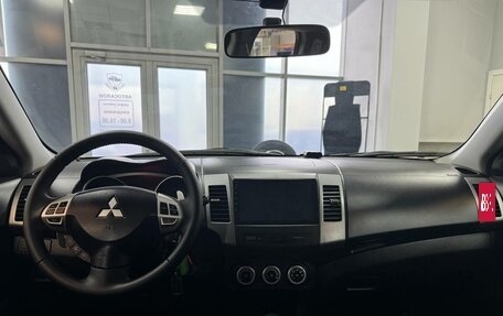 Mitsubishi Outlander III рестайлинг 3, 2007 год, 1 049 000 рублей, 10 фотография