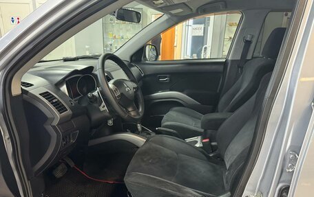 Mitsubishi Outlander III рестайлинг 3, 2007 год, 1 049 000 рублей, 16 фотография