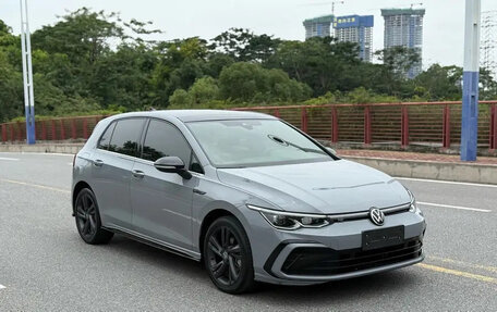 Volkswagen Golf VIII, 2022 год, 1 350 000 рублей, 3 фотография