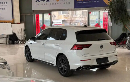 Volkswagen Golf VIII, 2022 год, 1 350 000 рублей, 7 фотография