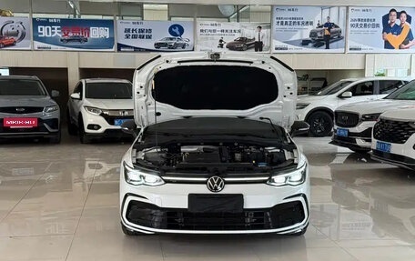 Volkswagen Golf VIII, 2022 год, 1 350 000 рублей, 3 фотография