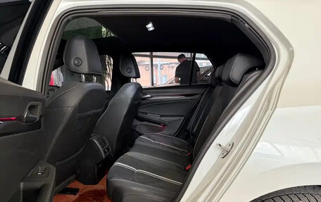 Volkswagen Golf VIII, 2022 год, 1 350 000 рублей, 19 фотография