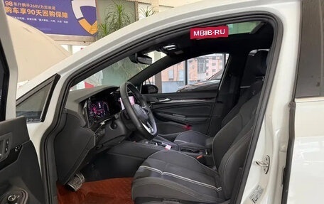 Volkswagen Golf VIII, 2022 год, 1 350 000 рублей, 18 фотография