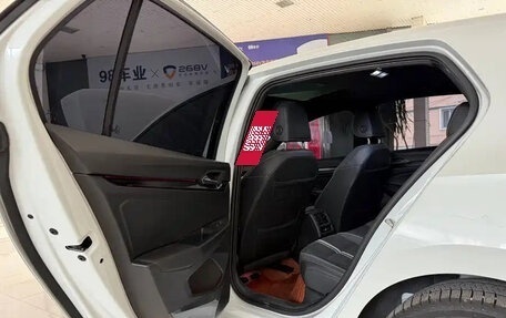 Volkswagen Golf VIII, 2022 год, 1 350 000 рублей, 20 фотография