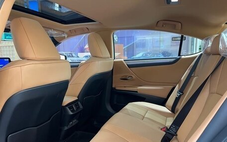 Lexus ES VII, 2025 год, 4 550 000 рублей, 18 фотография