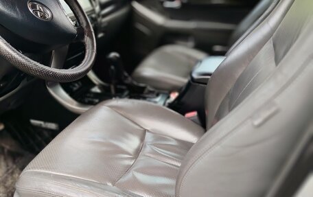 Toyota Land Cruiser Prado 120 рестайлинг, 2008 год, 3 333 333 рублей, 29 фотография