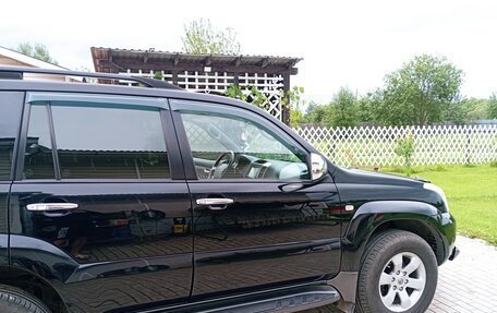 Toyota Land Cruiser Prado 120 рестайлинг, 2008 год, 1 980 000 рублей, 2 фотография