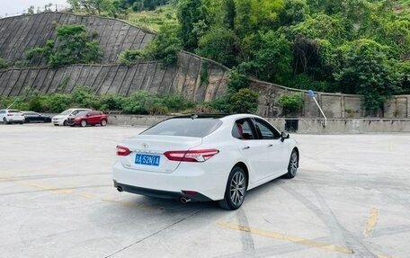 Toyota Camry, 2022 год, 2 350 000 рублей, 2 фотография