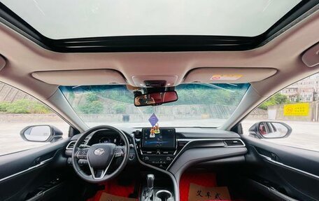 Toyota Camry, 2022 год, 2 350 000 рублей, 12 фотография