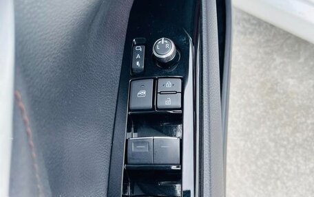 Toyota Camry, 2022 год, 2 350 000 рублей, 15 фотография