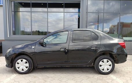 Renault Logan II, 2016 год, 530 000 рублей, 2 фотография