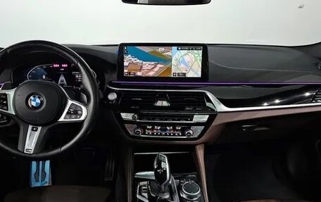 BMW 5 серия, 2022 год, 4 320 066 рублей, 2 фотография