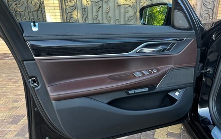 BMW 7 серия, 2017 год, 4 090 000 рублей, 11 фотография