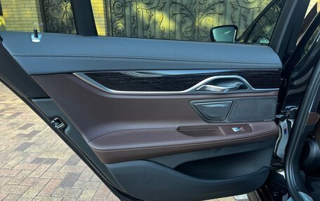 BMW 7 серия, 2017 год, 4 090 000 рублей, 20 фотография