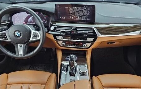 BMW 5 серия, 2022 год, 4 463 066 рублей, 2 фотография