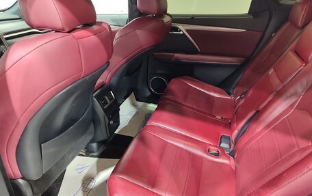Lexus RX IV рестайлинг, 2016 год, 4 500 000 рублей, 18 фотография