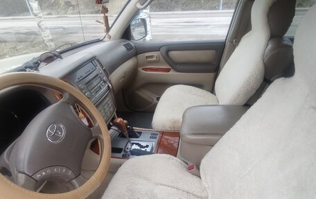 Toyota Land Cruiser 100 рестайлинг 2, 2006 год, 1 860 000 рублей, 6 фотография