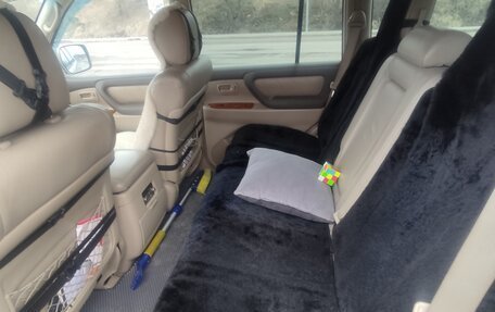 Toyota Land Cruiser 100 рестайлинг 2, 2006 год, 1 860 000 рублей, 7 фотография