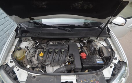 Renault Sandero II рестайлинг, 2019 год, 1 375 000 рублей, 3 фотография