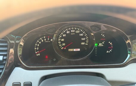 Toyota Kluger I, 2001 год, 1 100 000 рублей, 6 фотография