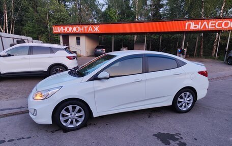 Hyundai Solaris II рестайлинг, 2013 год, 570 000 рублей, 3 фотография