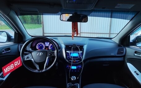 Hyundai Solaris II рестайлинг, 2013 год, 570 000 рублей, 4 фотография