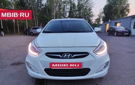 Hyundai Solaris II рестайлинг, 2013 год, 570 000 рублей, 2 фотография