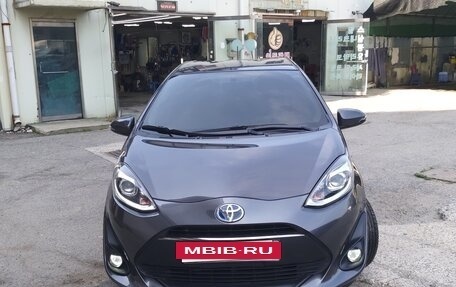 Toyota Prius c I, 2021 год, 1 410 013 рублей, 2 фотография
