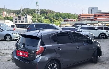Toyota Prius c I, 2021 год, 1 410 013 рублей, 4 фотография