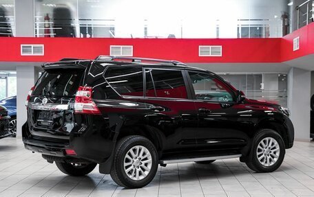 Toyota Land Cruiser Prado 150 рестайлинг 2, 2014 год, 2 999 000 рублей, 2 фотография