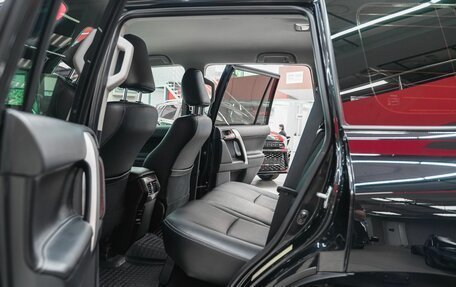 Toyota Land Cruiser Prado 150 рестайлинг 2, 2014 год, 2 999 000 рублей, 7 фотография