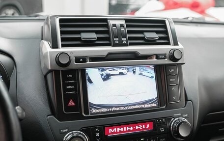 Toyota Land Cruiser Prado 150 рестайлинг 2, 2014 год, 2 999 000 рублей, 14 фотография