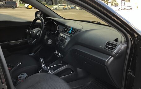 KIA Rio III рестайлинг, 2013 год, 965 000 рублей, 10 фотография