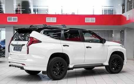 Mitsubishi Montero Sport, 2022 год, 3 799 000 рублей, 2 фотография