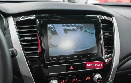 Mitsubishi Montero Sport, 2022 год, 3 799 000 рублей, 18 фотография