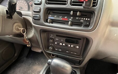 Chevrolet Tracker II, 2001 год, 330 000 рублей, 10 фотография