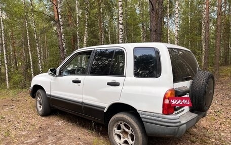 Chevrolet Tracker II, 2001 год, 330 000 рублей, 12 фотография