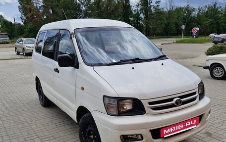 Toyota Town Ace III, 2002 год, 700 000 рублей, 2 фотография